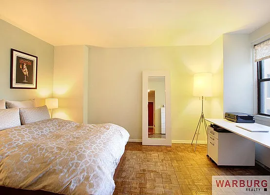 Sold by Warburg | media 15