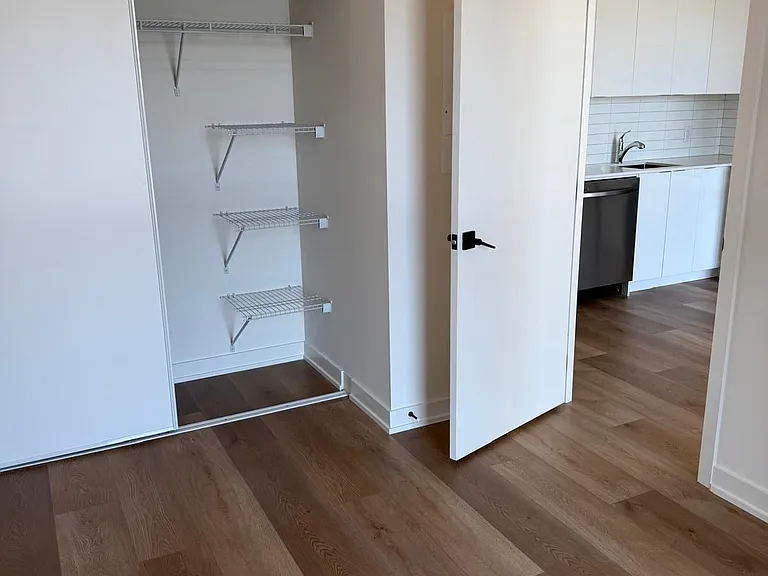 33 Erie Ave #602 — Photo 10