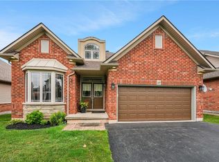 169 Central Ave, Grimsby, ON L3M 5T4