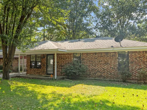 5902 Bullock St, Pine Bluff, AR 71602