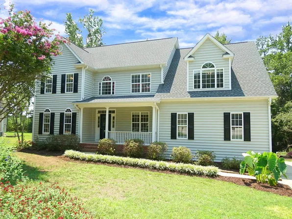 4300 Thistlehill Ct, Raleigh, NC 27616