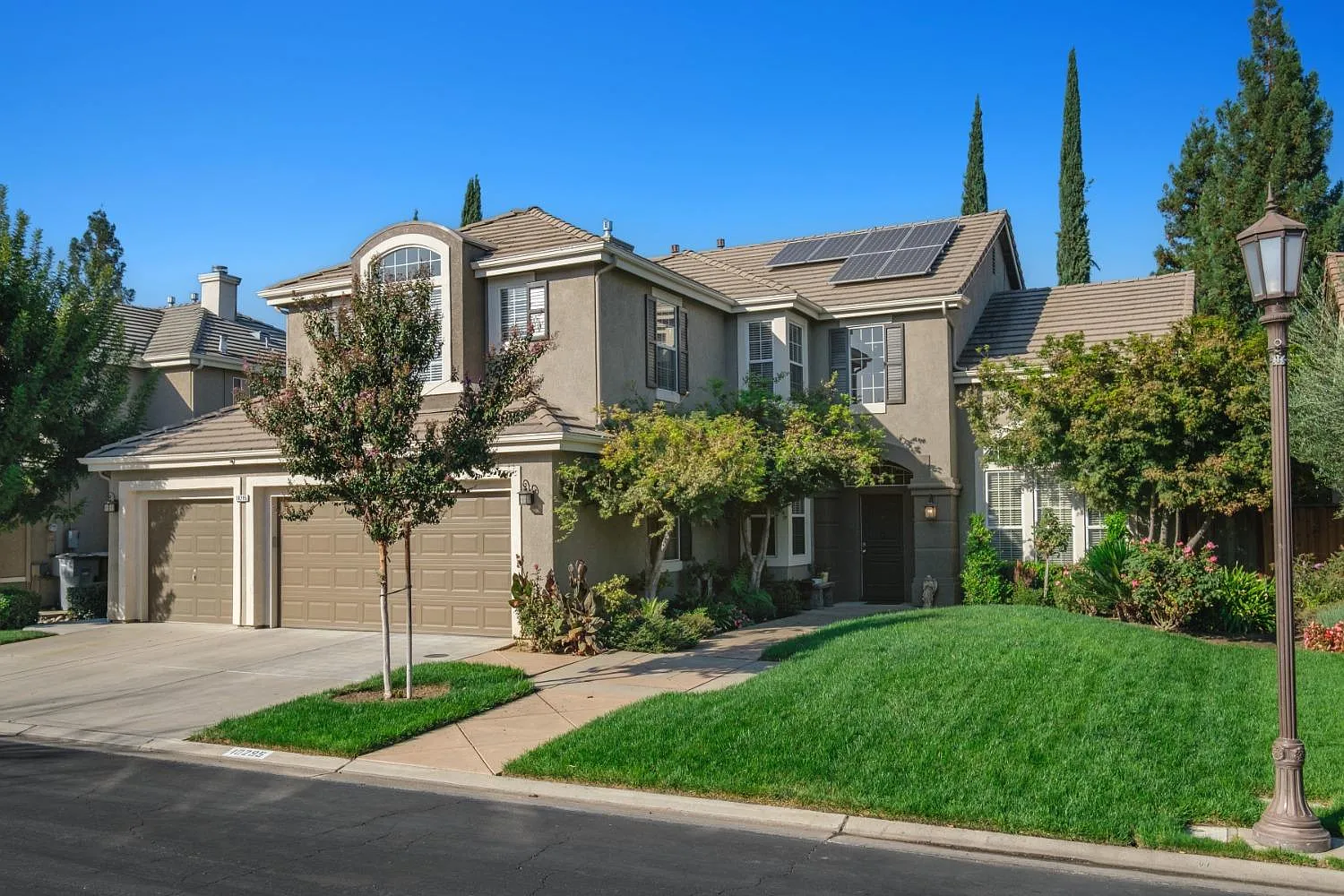 10295 N Sterling Ln photo 1