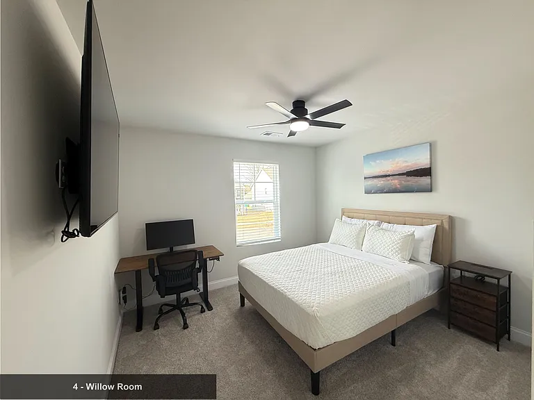 4045 Grommet Ct — Photo 24
