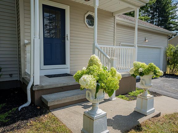 2nd image of 4 Madeline Dr