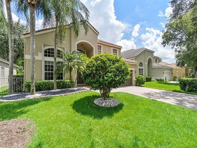 6364 NW 78th Dr — Photo 2