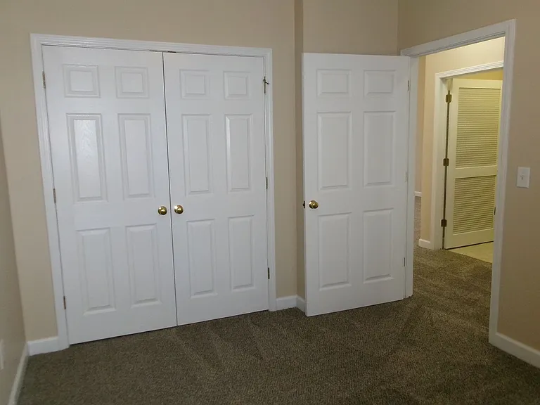 148 Westhaven Dr #10H — Photo 5