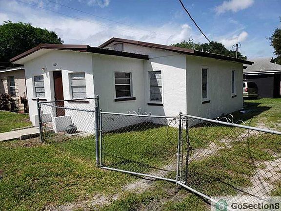 2nd image of 1504 N Lincoln Ave