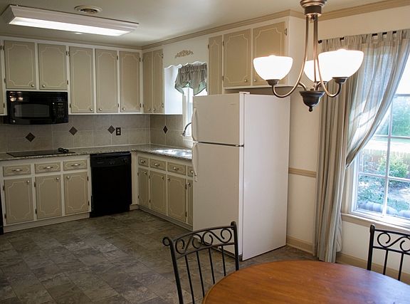 4th image of 114 Quail Croft Dr