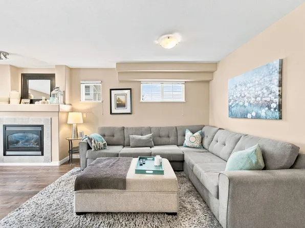6533 121st St #6, Surrey, BC V3W 1M5