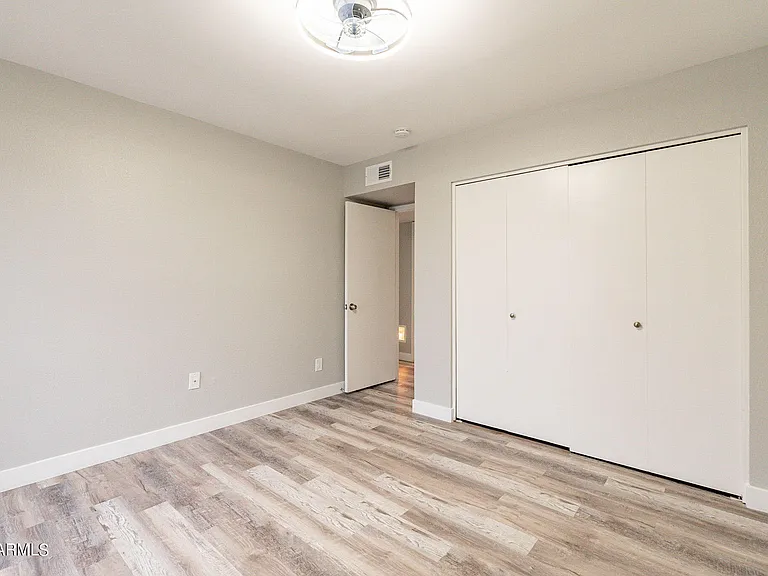 2318 E Lupine Ave — Photo 45