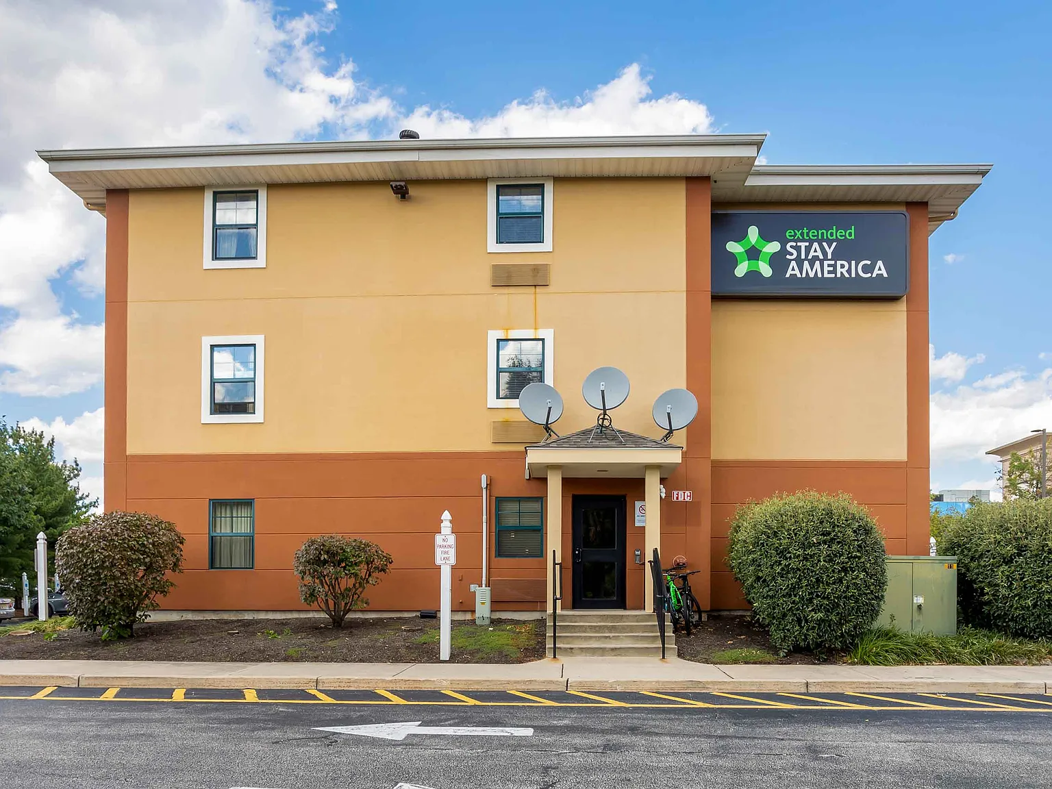 Philadelphia - Mt. Laurel - Crawford Place — Photo 1
