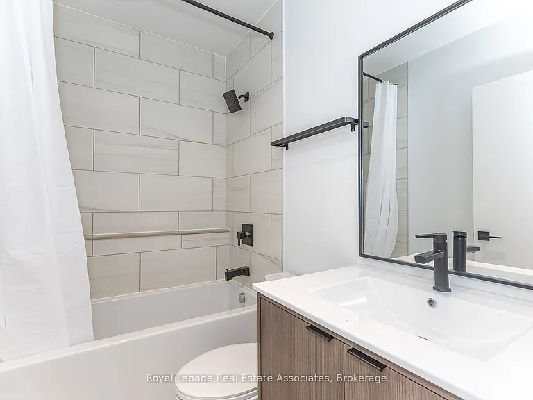 1000 Bathurst St #302 — Photo 13