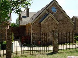 5124 S Columbia Ct, Tulsa, OK 74105