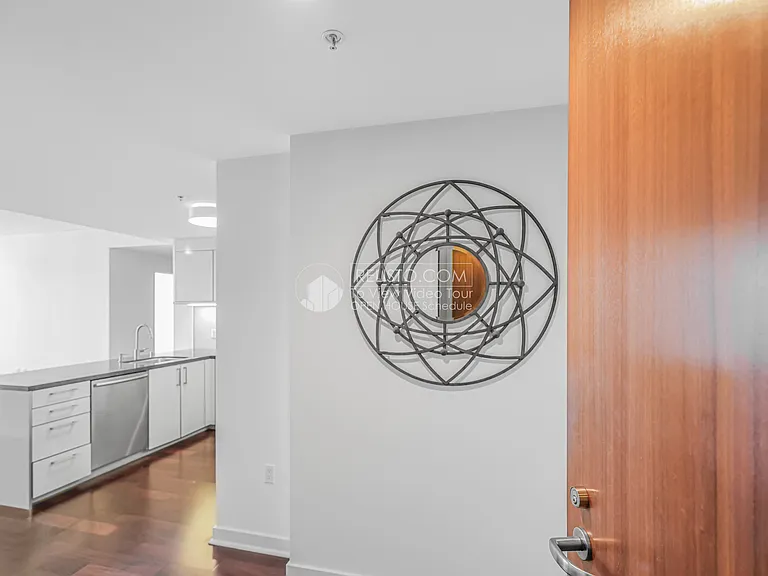 338 Spear St #11E — Photo 17