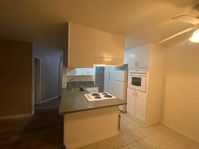 11920 Mayfield Ave #7 — Photo 7