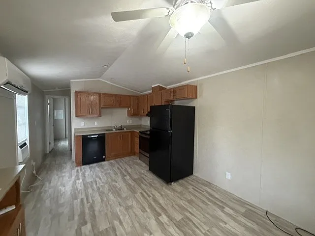 442 Millers Ln #7 — Photo 3