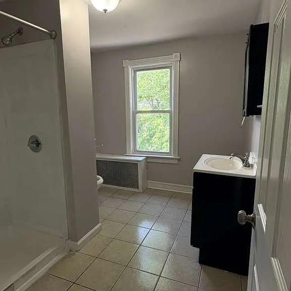 655 Franklin St #1 — Photo 7