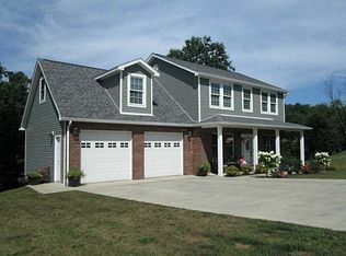 172 Chickadee Rd, Kittanning, PA 16201