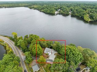 47 White Island Rd, Halifax, MA 02338