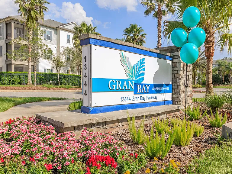 Gran Bay — Photo 3
