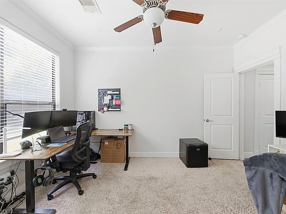 5th image of 214 W 28th St