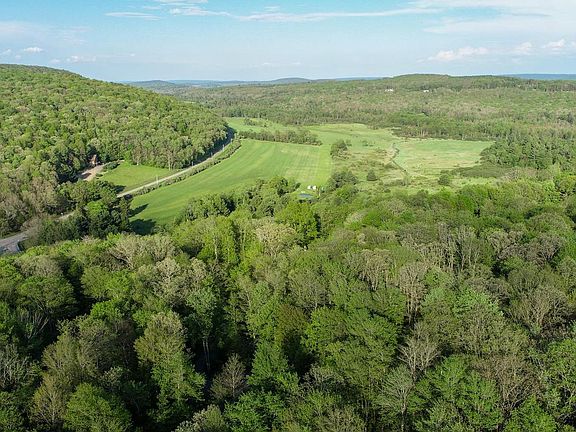 4th image of Red Run Heights Rd