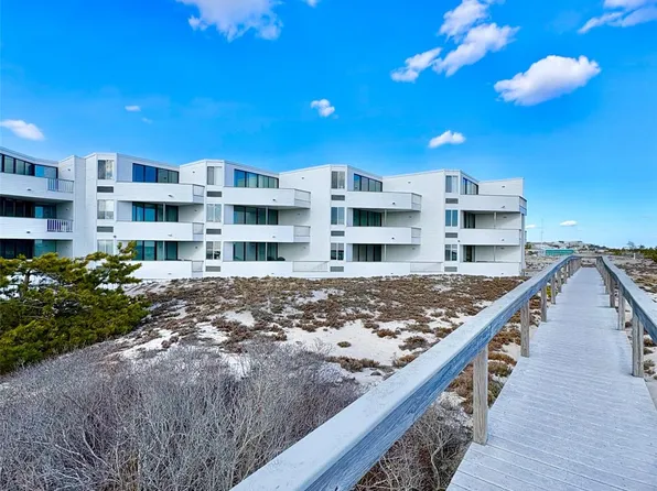 253 Dune #49, Westhampton Beach, NY 11978