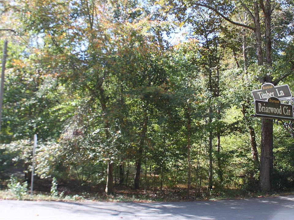 1st image of 15 Briarwood Cir