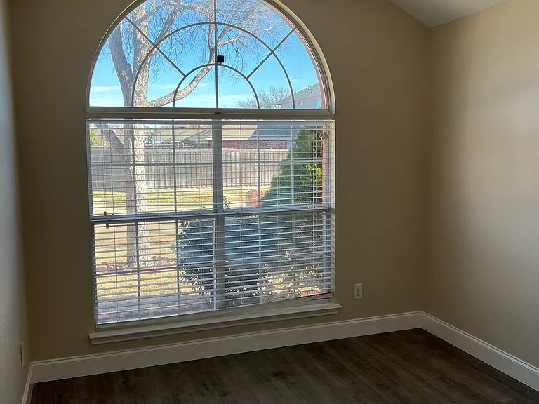 4008 Chelsea Dr — Photo 23