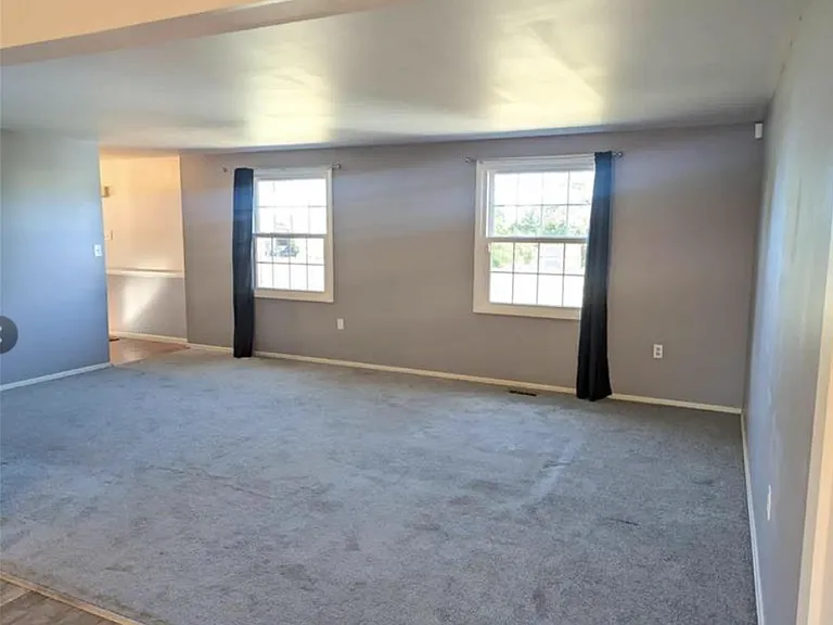 120 Scottsdale Dr — Photo 9