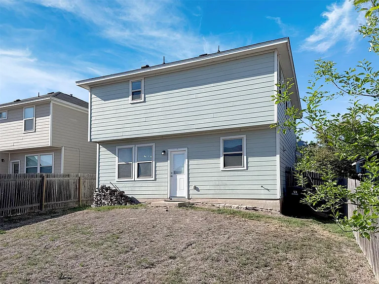 251 Triumph Rd — Photo 22