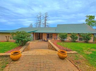 202 Tipperary Dr, Milam, TX 75959