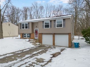 1655 Sunnyacres Rd, Akron, OH 44320