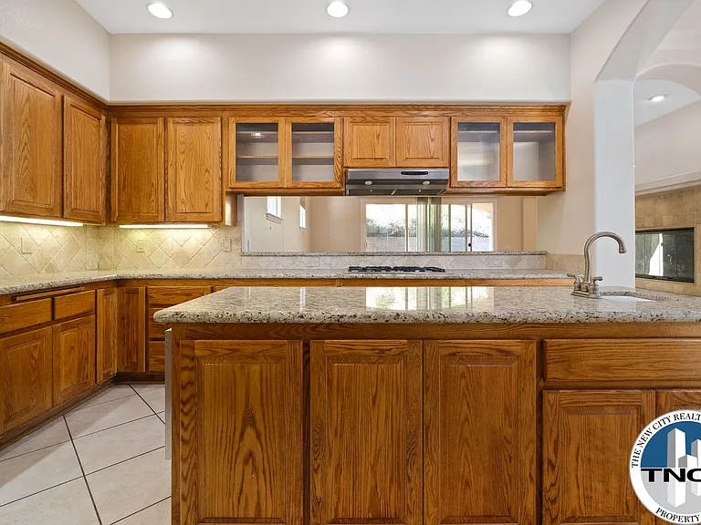 17998 Vista Point Dr — Photo 20
