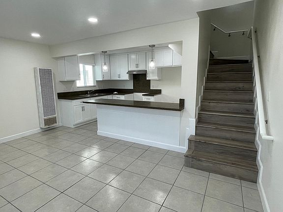 2nd image of 4042 E 57th St #D