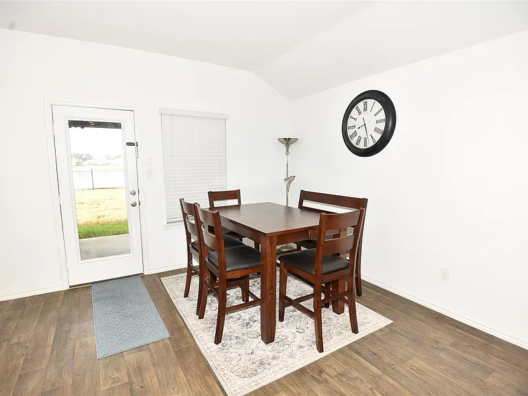 16684 Lonely Pines Dr — Photo 18