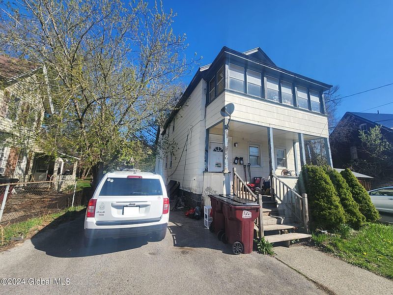 5th image of 98 W 8th Avenue