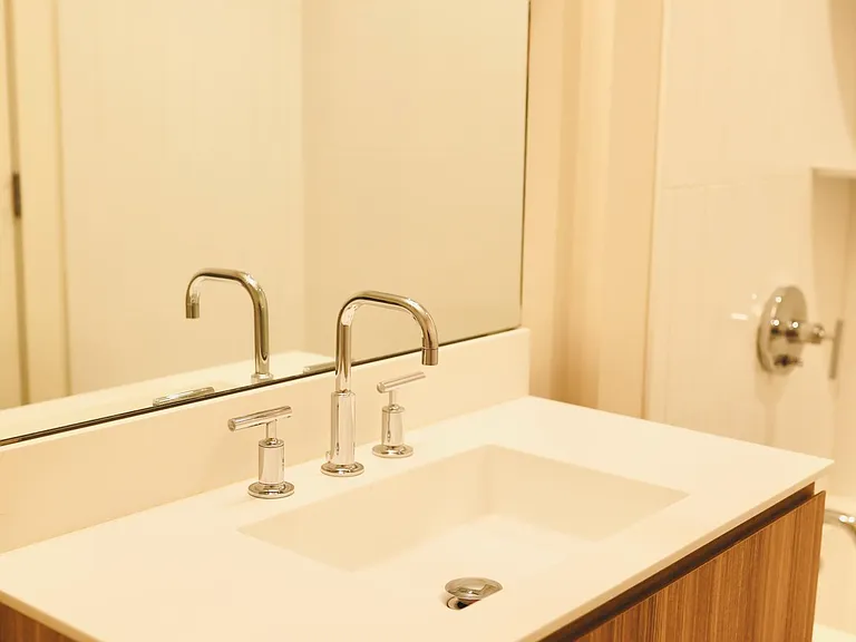 240 Salem St #3A — Photo 12