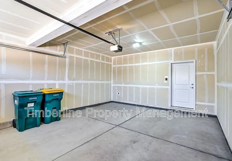 811 Marine Corps Dr — Photo 45
