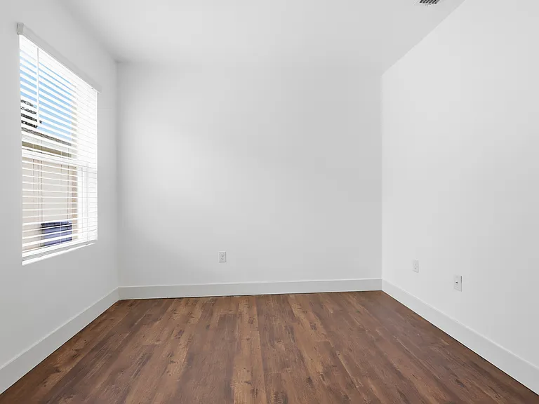 1749 Shadow Trace Way — Photo 17