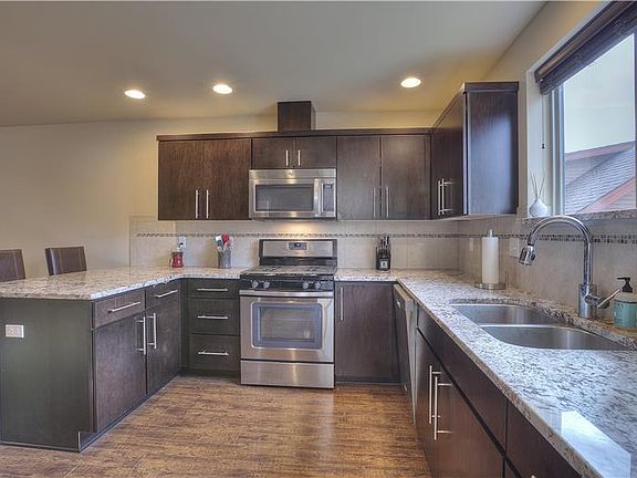 4th image of 12031B 35th Ave NE