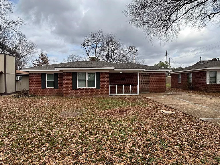5022 Byron Rd — Photo 1