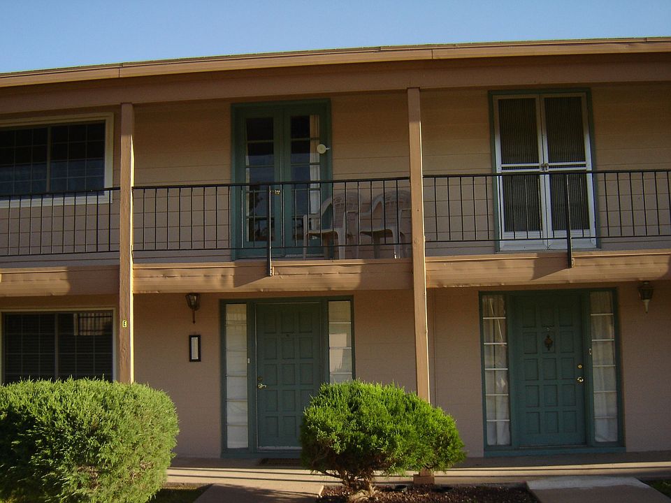 2nd image of 850 N Cherry Dr