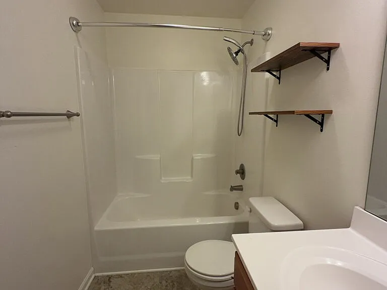 410 Sullivan Loop Rd — Photo 15