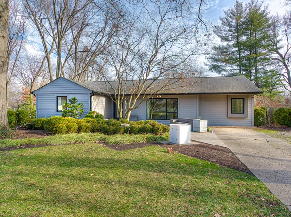 8419 N Park Ave, Indianapolis, IN 46240