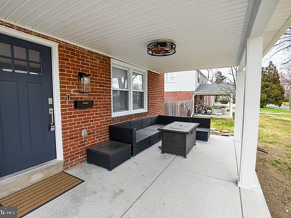 2nd image of 306 Brentwood Rd