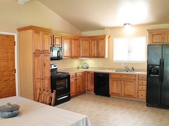 3rd image of 6025 Dawn Ave