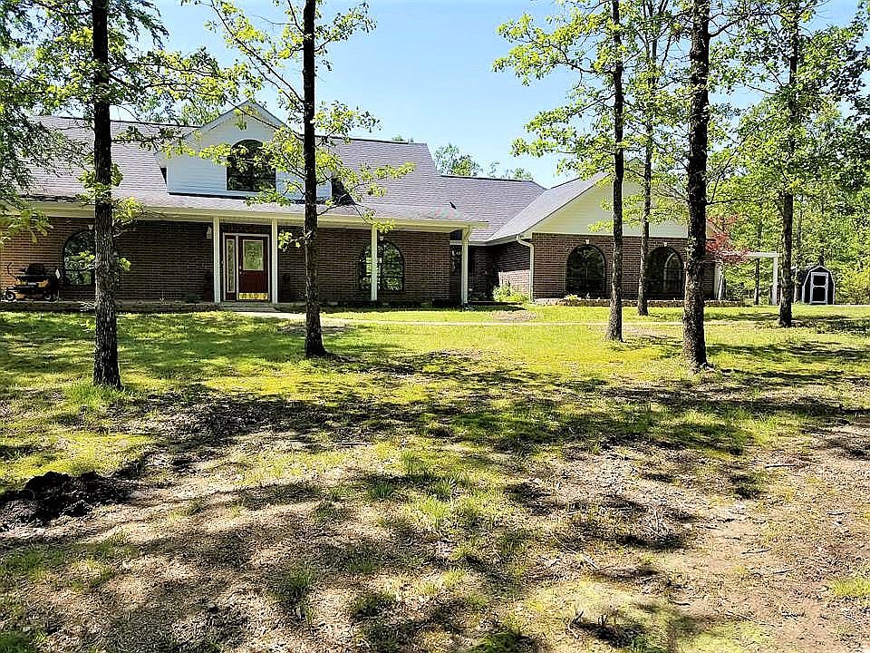 1st image of 121 E Dawn Ln