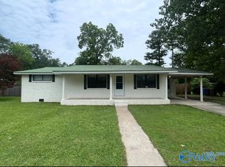 703 Main St E, Hartselle, AL 35640