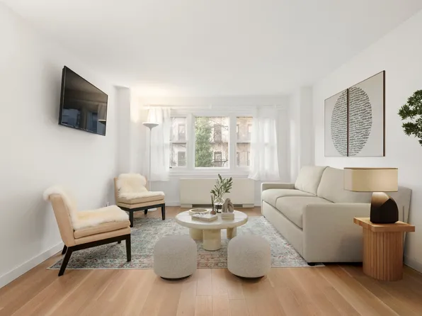 520 East 76th Street image 4 of 9